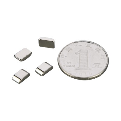 求购异形磁铁